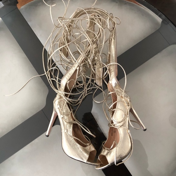 Strappy Gold Heels - Picture 4 of 4